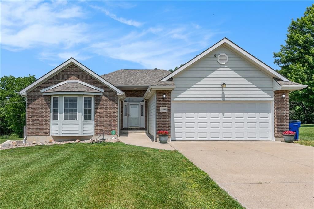 11180 Riverview Avenue, Edwardsville, KS