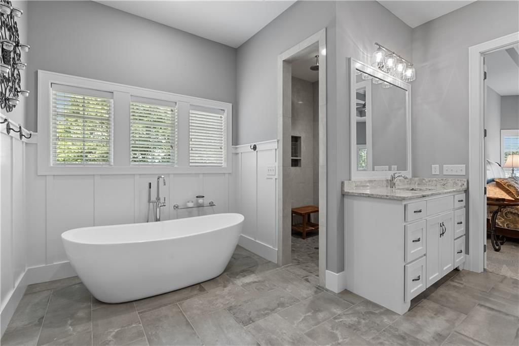 4915 NW Canyon Court — photo 45