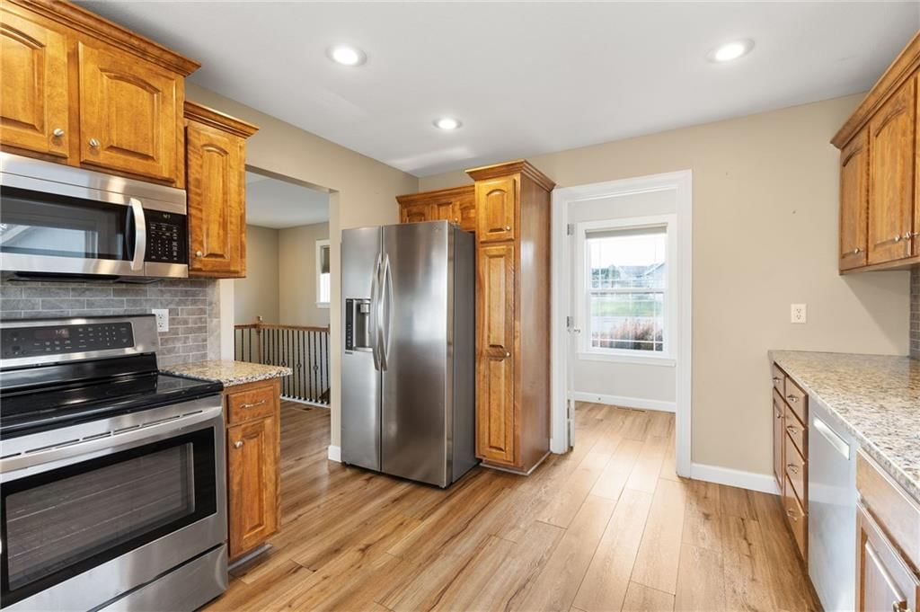444 Redbud Court — photo 12