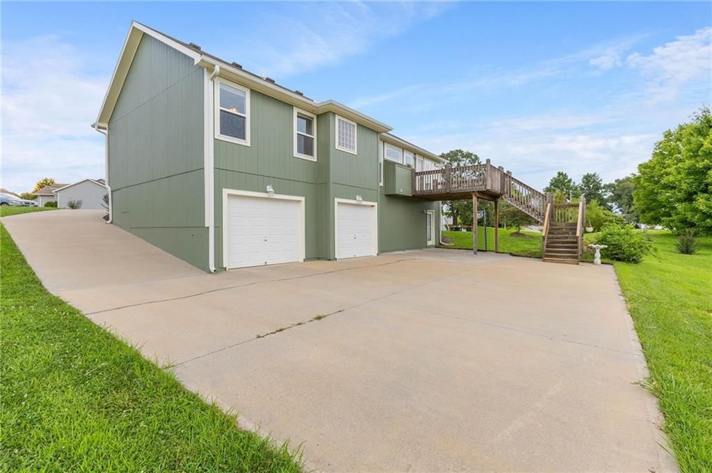444 Redbud Court — photo 29