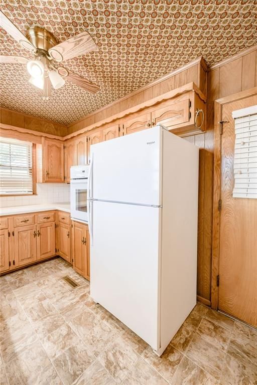 7424 Maywood Avenue — photo 12