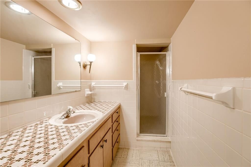 7424 Maywood Avenue — photo 33