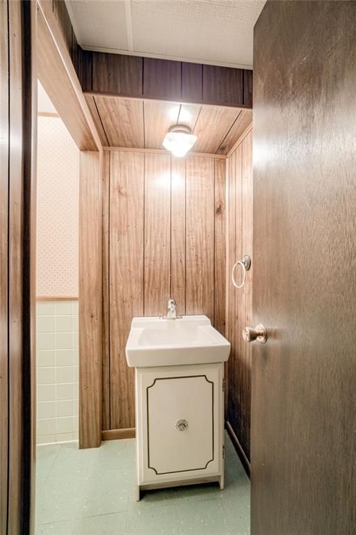 7424 Maywood Avenue — photo 34