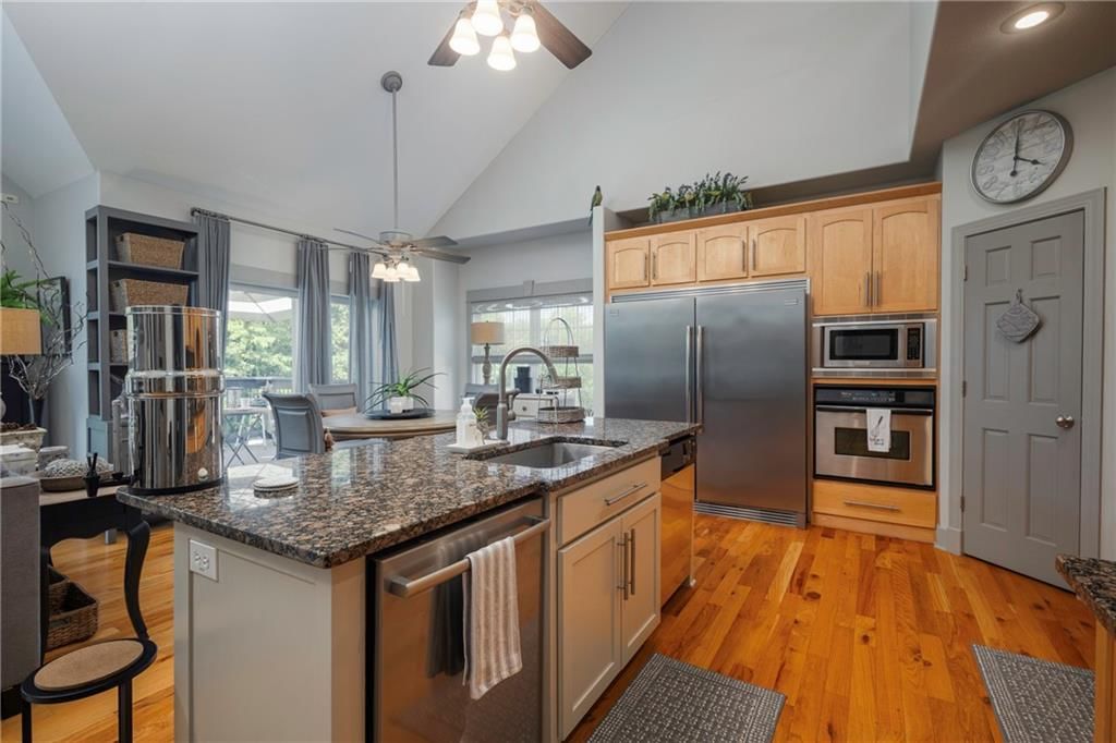 1401 Nottingham Drive — photo 16