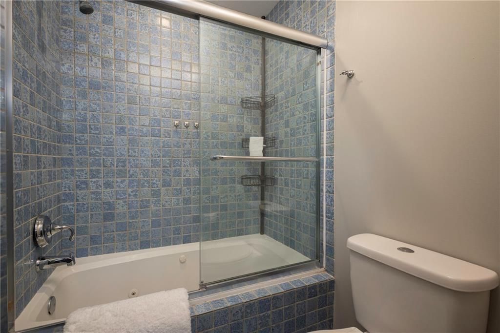 1401 Nottingham Drive — photo 33