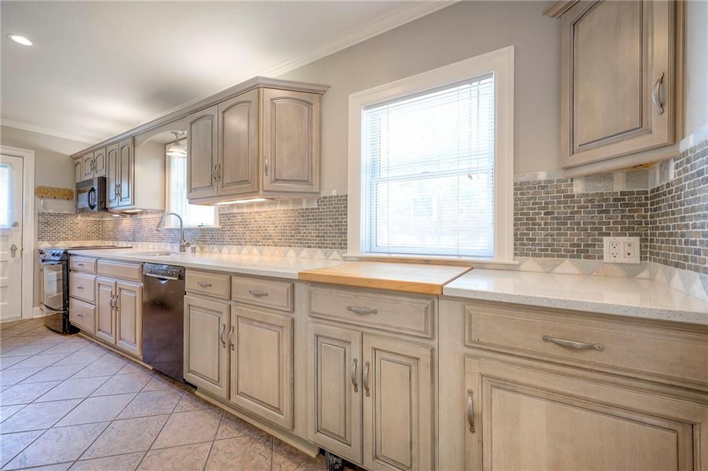 6652 Locust Street — photo 19