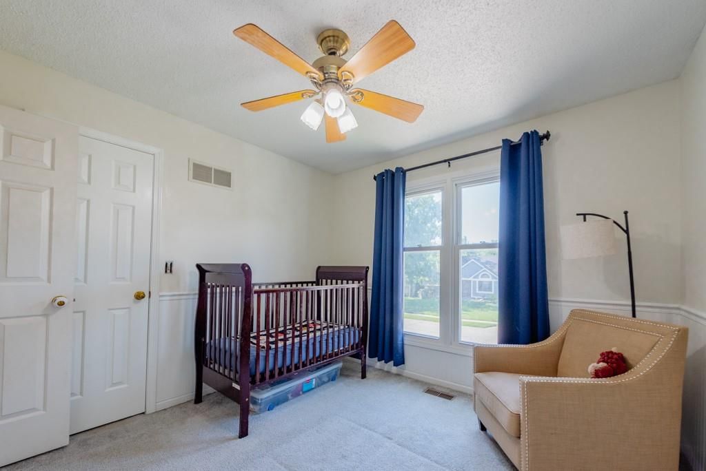 11025 N GRAND Avenue — photo 15