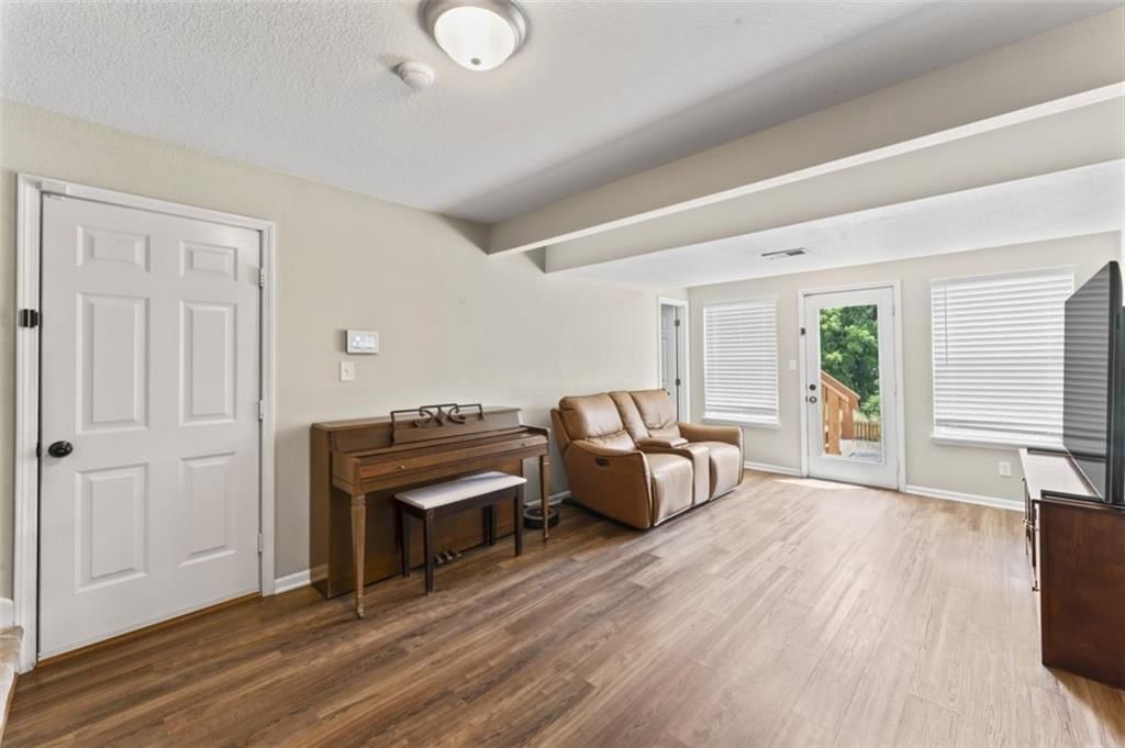 523 Hillbrook Drive — photo 29