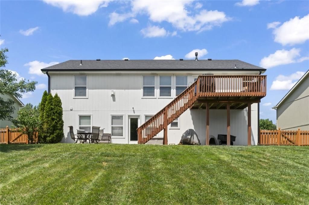 523 Hillbrook Drive — photo 43