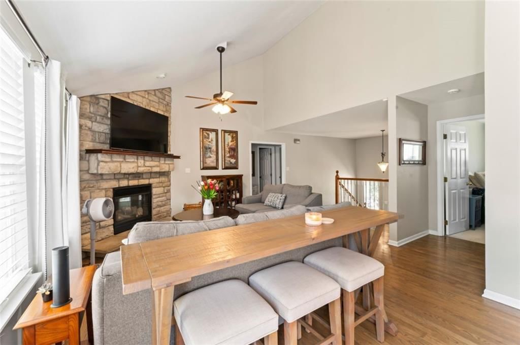 523 Hillbrook Drive — photo 7