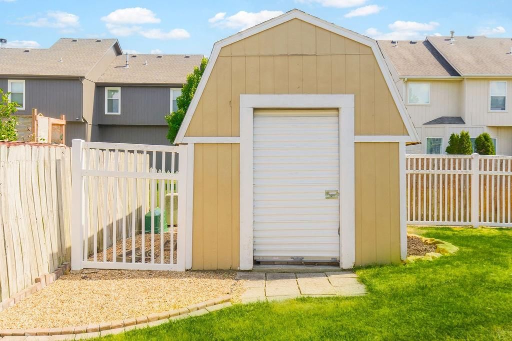 321 W Mockingbird Street — photo 34