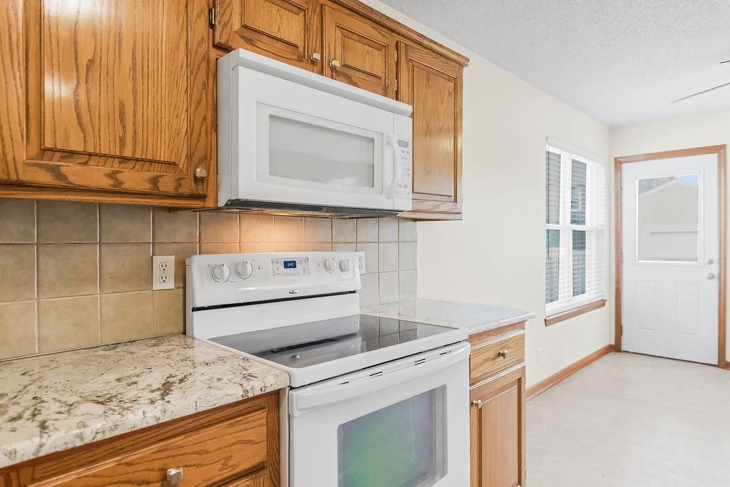 321 W Mockingbird Street — photo 8