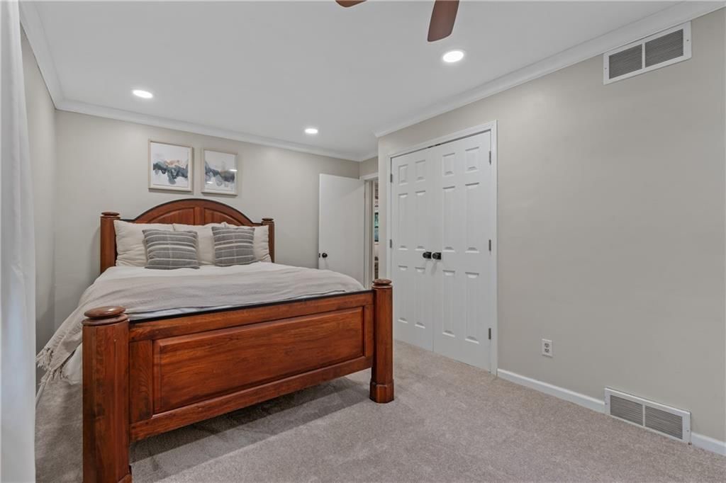 8039 Kessler Street — photo 15