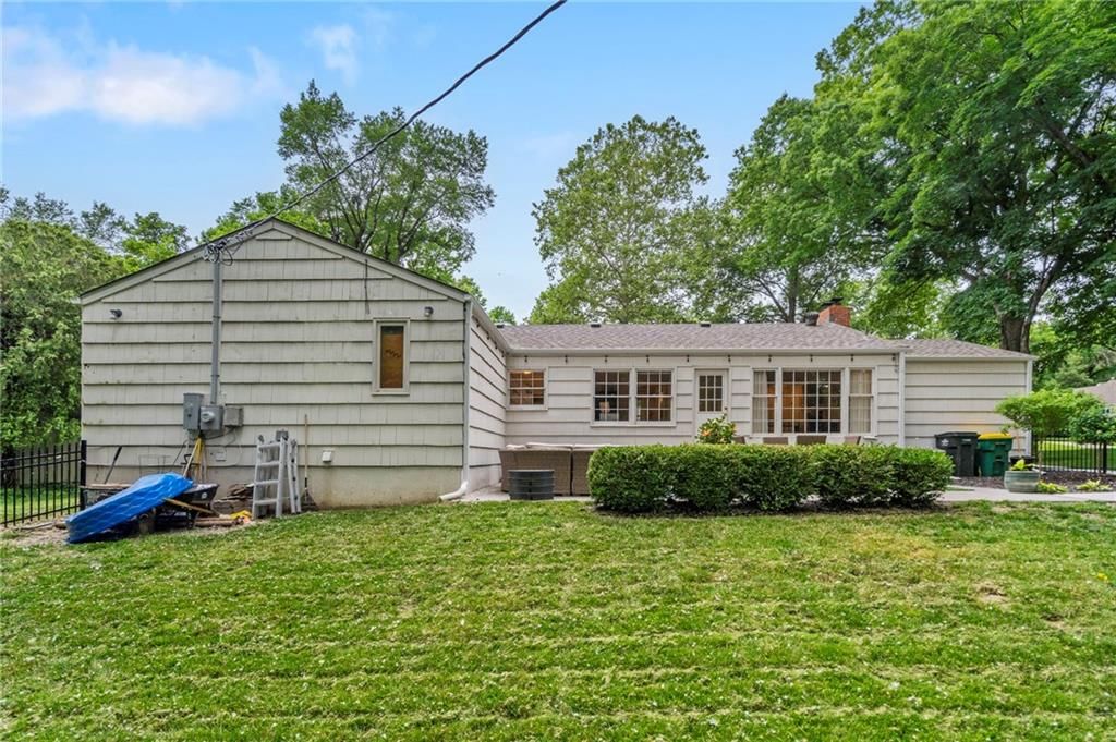 8315 Sagamore Road — photo 36