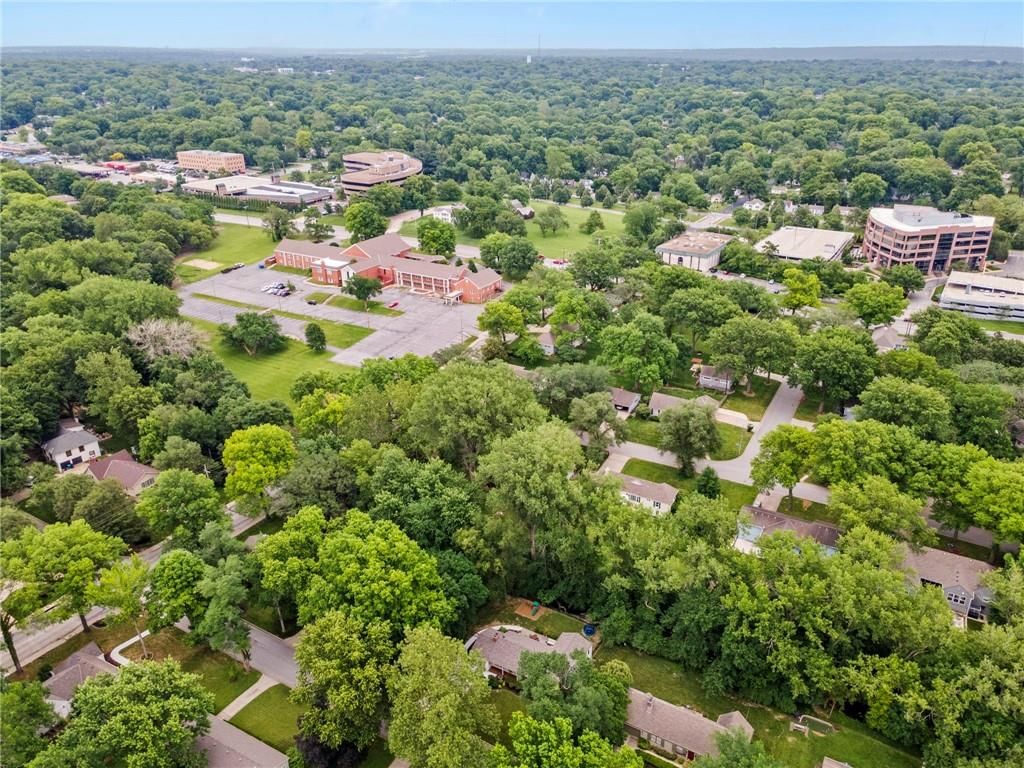 8315 Sagamore Road — photo 39