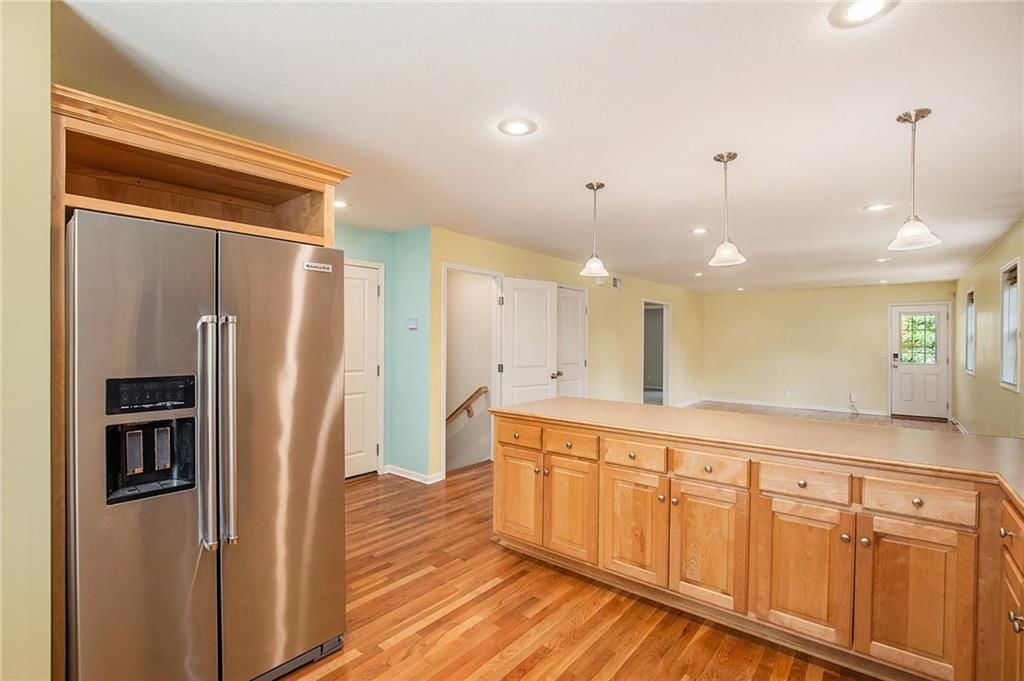 8145 Grand Avenue — photo 7