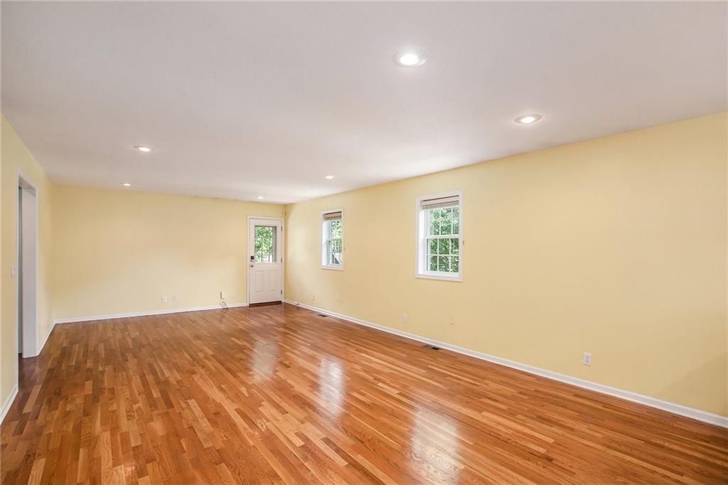 8145 Grand Avenue — photo 9