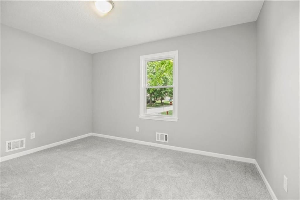915 SW 18th Street — photo 11