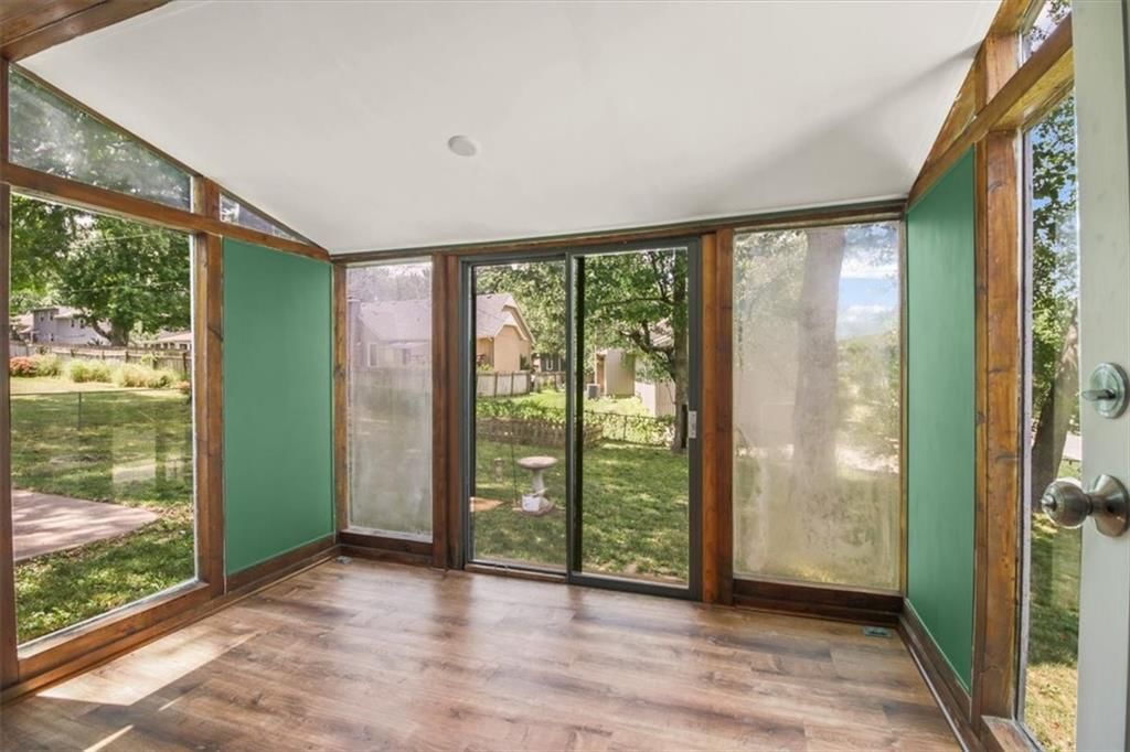 915 SW 18th Street — photo 17