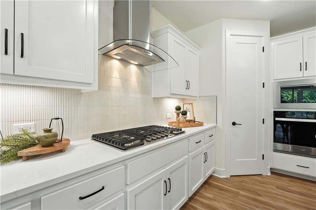 19207 W 205th Terrace — photo 3