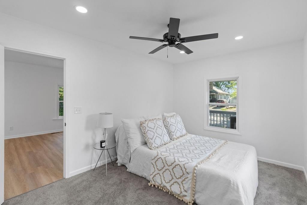 1233 S Pleasant Street — photo 14