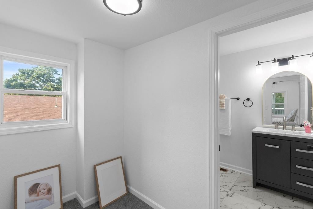 1233 S Pleasant Street — photo 17