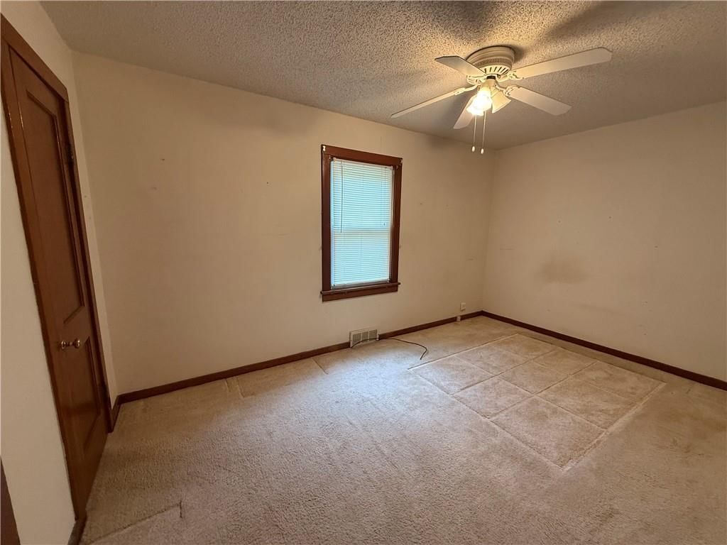529 S Business Highway 13 N/A — photo 14