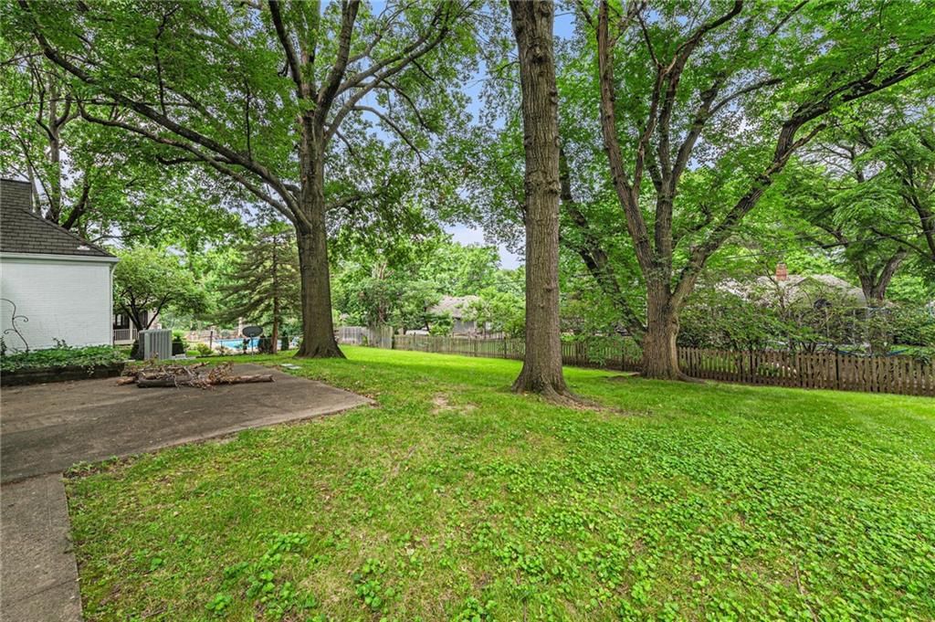 9824 Overbrook Road — photo 36
