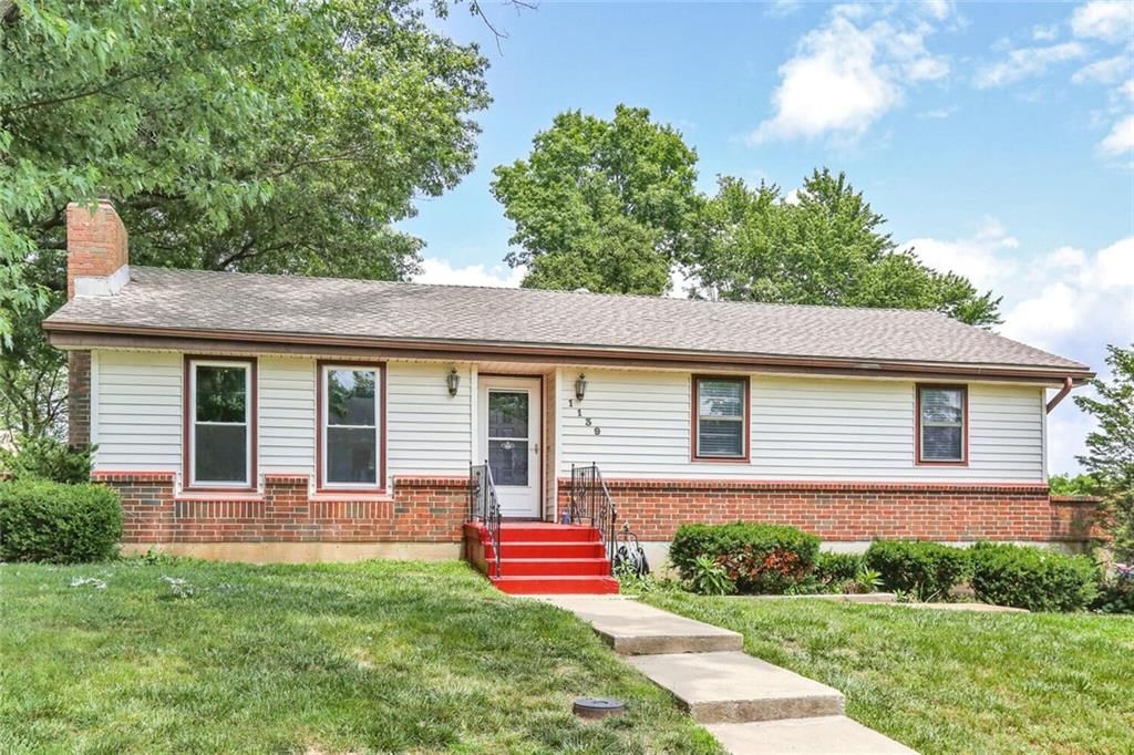 1139 N Walker Lane, Olathe, KS