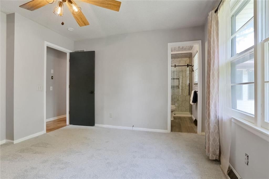 1139 N Walker Lane — photo 16
