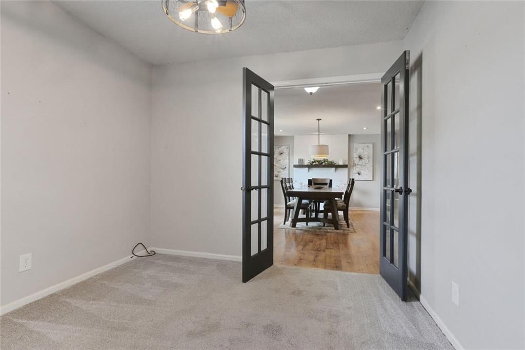1139 N Walker Lane — photo 18
