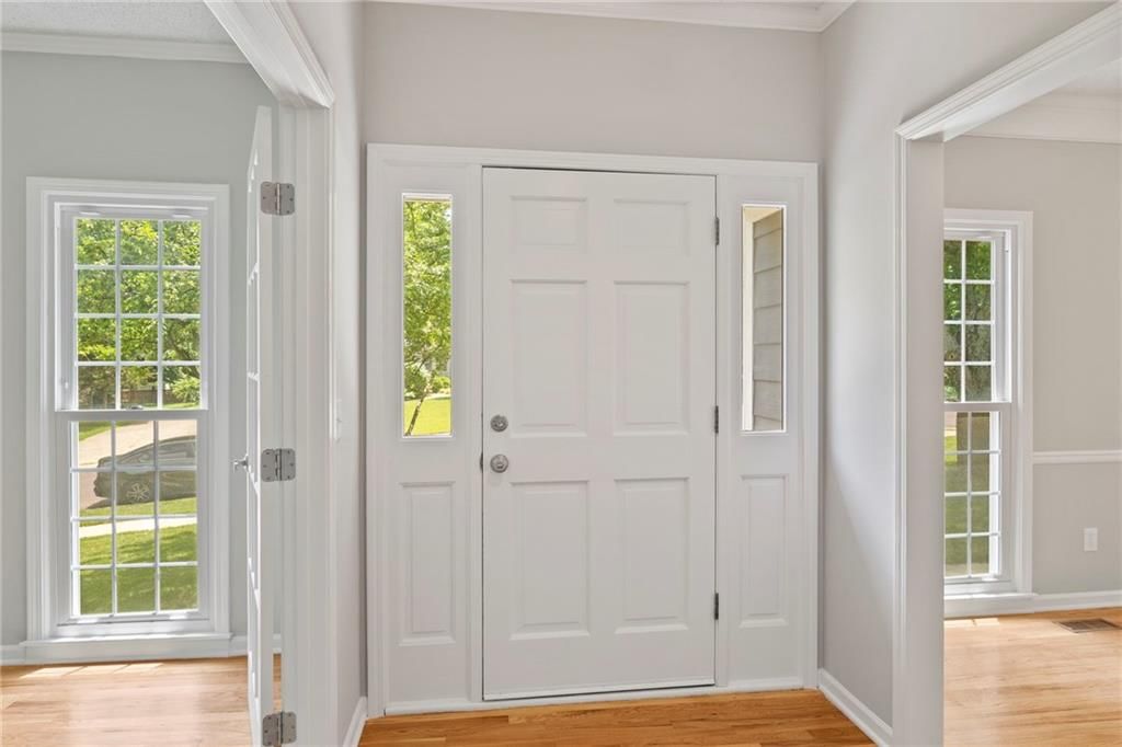 15614 Outlook Street — photo 4