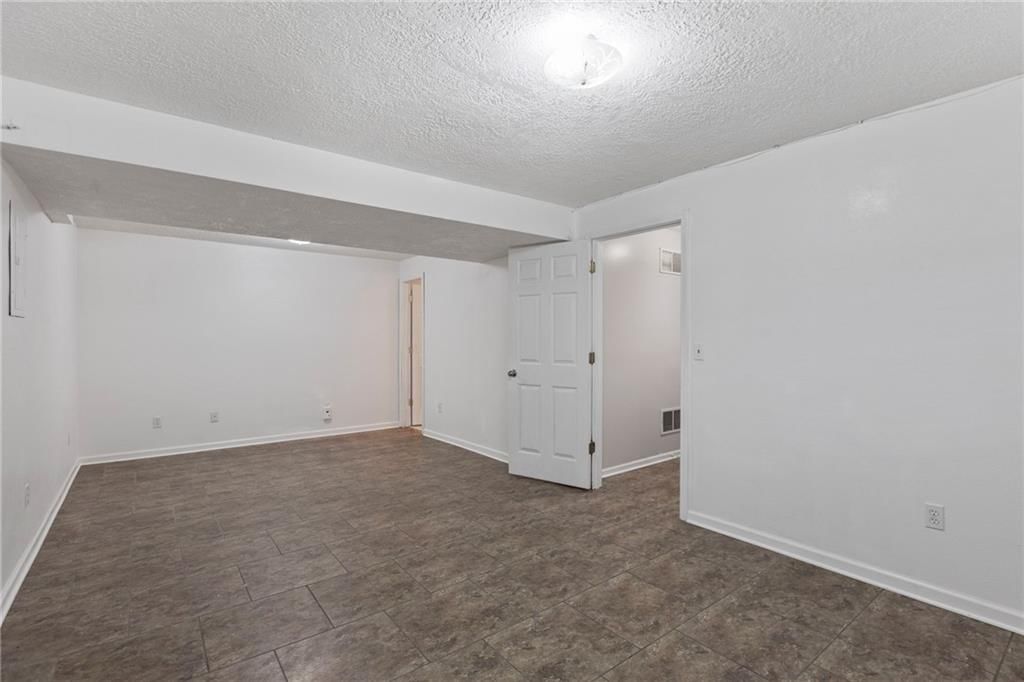 5111 NE 63rd Street — photo 28