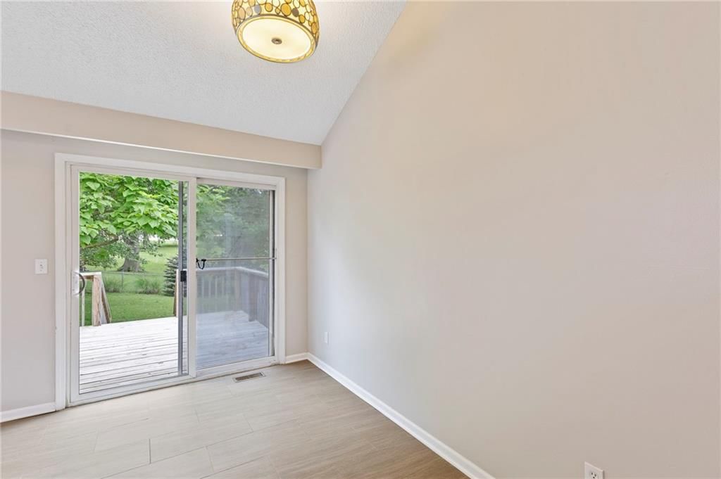5111 NE 63rd Street — photo 10