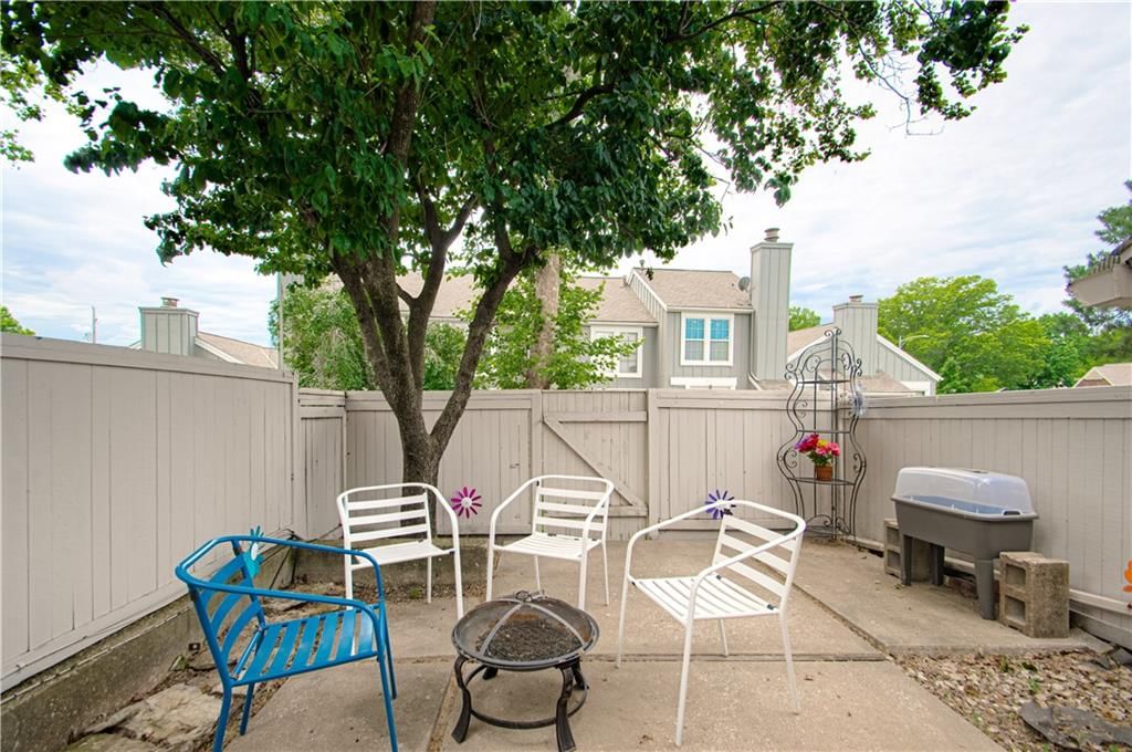12131 W 82nd Terrace — photo 29