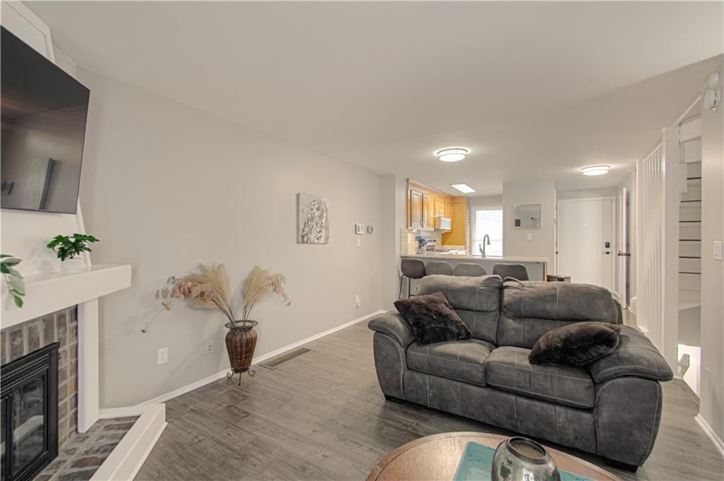 12131 W 82nd Terrace — photo 7