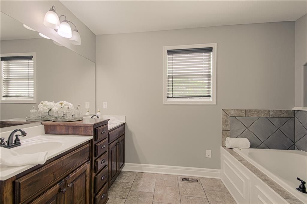 16910 Tucker Court — photo 15