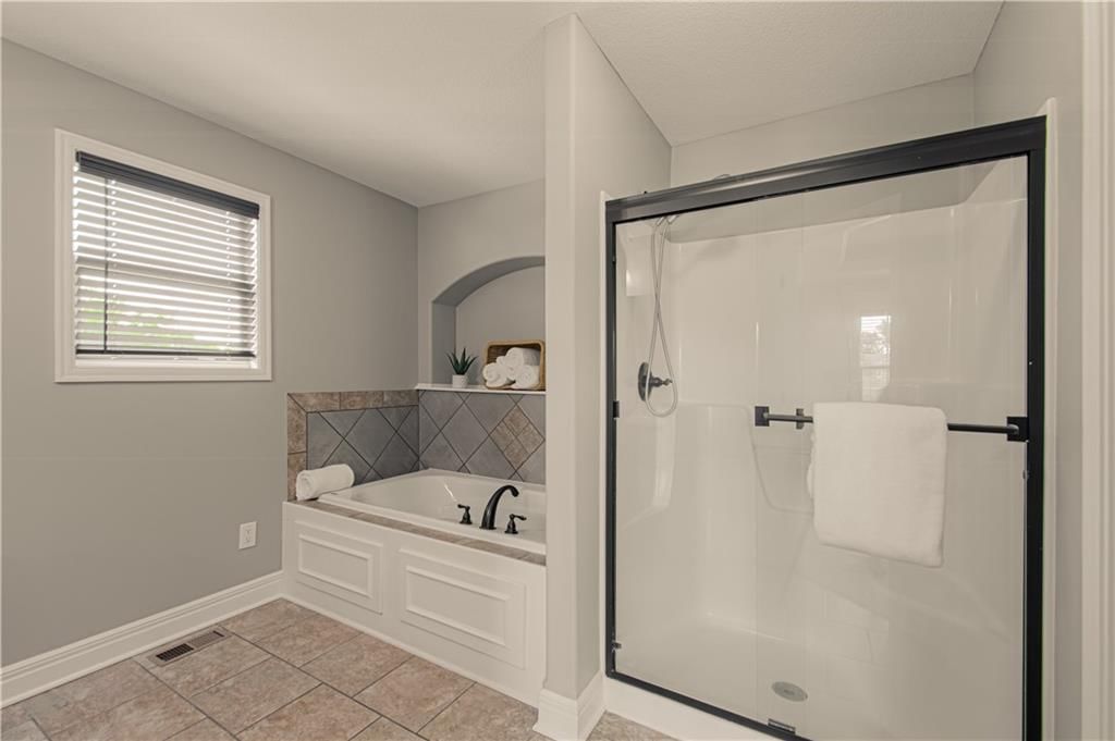 16910 Tucker Court — photo 16