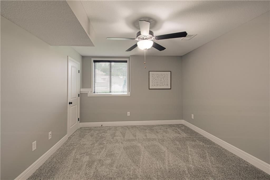 16910 Tucker Court — photo 26