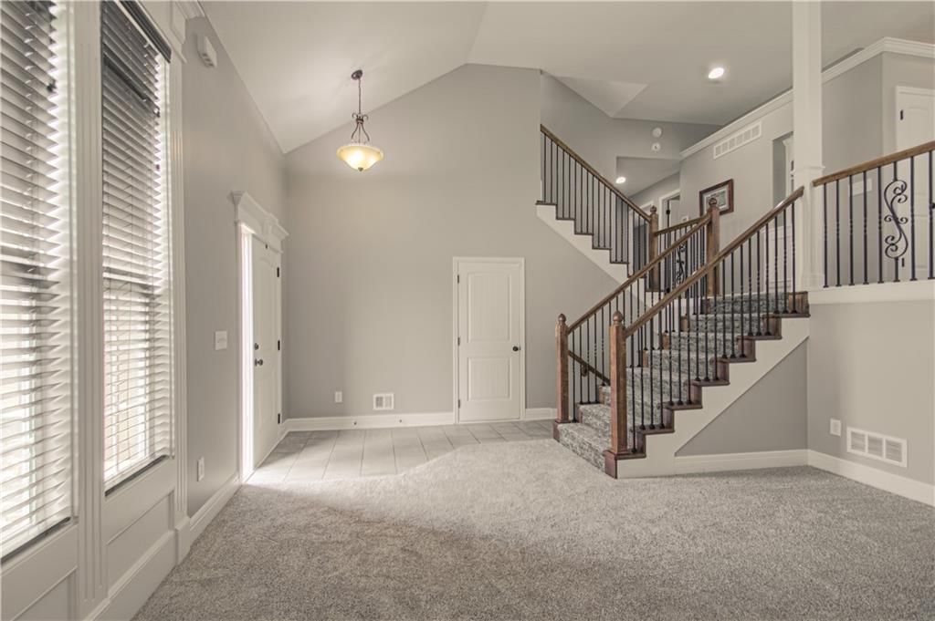 16910 Tucker Court — photo 6