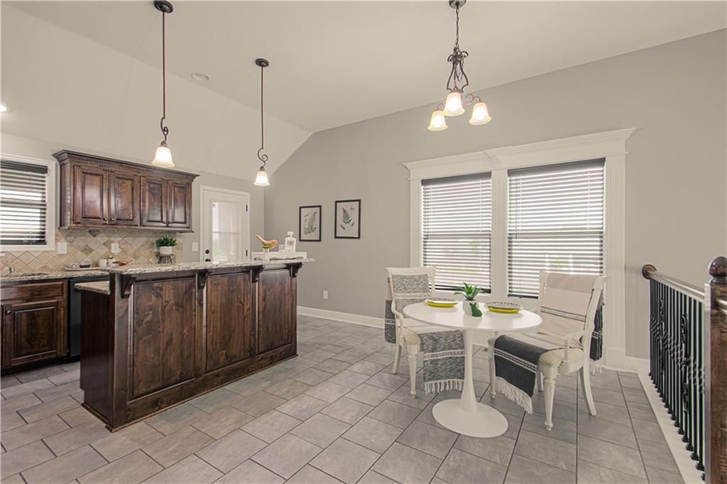 16910 Tucker Court — photo 7