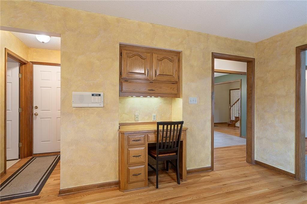 18807 E 34th Street — photo 11