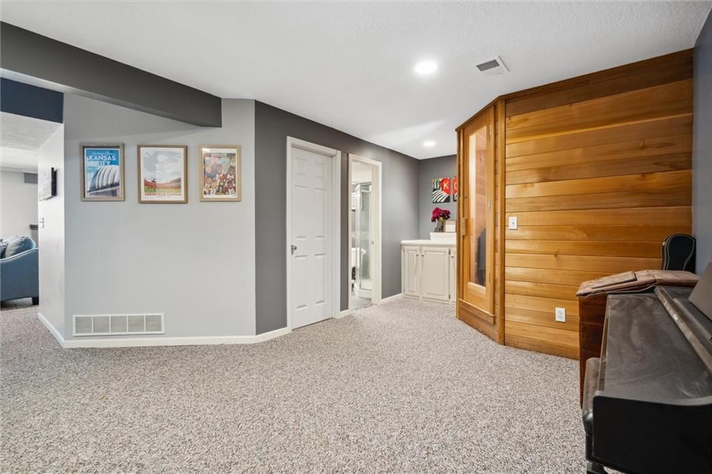 13022 Stearns Street — photo 27