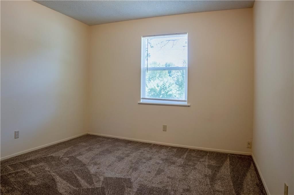 1200 E 27th Street — photo 15