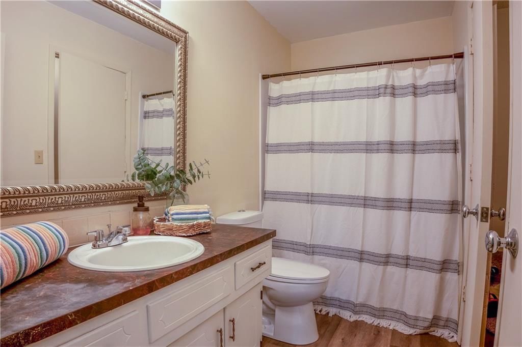 1200 E 27th Street — photo 10