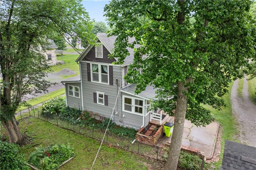 106 Washington Street — photo 44