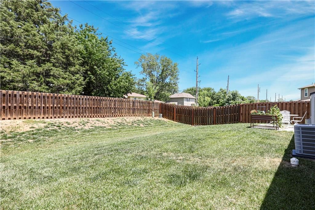 820 W 30th Street — photo 24
