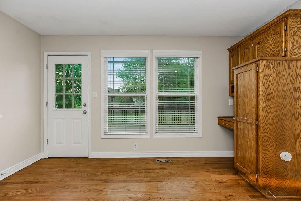 1129 SW Georgetown Drive — photo 13
