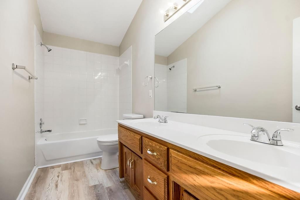 1129 SW Georgetown Drive — photo 25