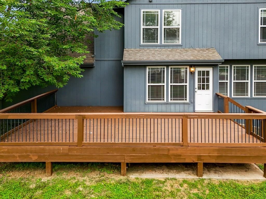 1129 SW Georgetown Drive — photo 31